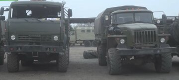 Азербайджану "досталась" крупная партия оружия РФ: тонны боеприпасов везли для Армении