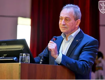 Микола Томенко