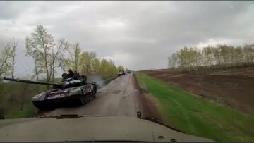 російський танк, техніка, колона, окупанти
