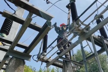 Графіки відключення світла у Полтавській області на 8 та 9 серпня