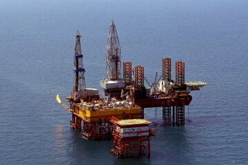 буровая вышка газ нефть добыча
