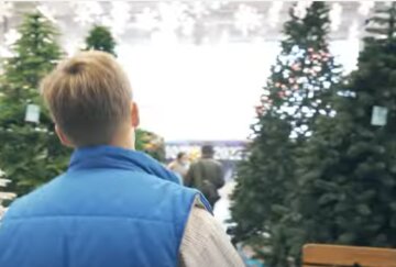 В Киеве заработали ярмарки по продаже елок: где и за сколько можно купить новогоднее дерево
