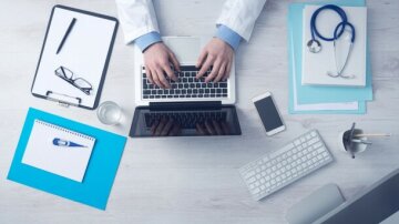 оценка врачей, ноутбук, регистрация, декларация с врачом
