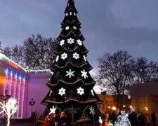 Главная елка Одессы: как будет выглядеть 20-метровая красавица, кадры