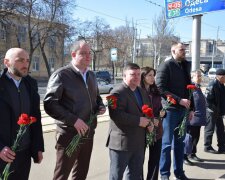 У Подільському районі вшанували пам’ять жертв Куренівської трагедії