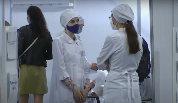 Каникулы в украинских школах хотят изменить, в Минздраве раскрыли детали: "Могут продлиться больше..."