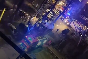 Одессит сгорел заживо в пылающей квартире, кадры: "сам себя подпалил из-за ..."