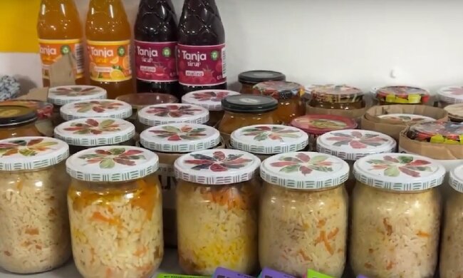 Безкоштовні продукти для ВПО та пенсіонерів у Дніпропетровській області