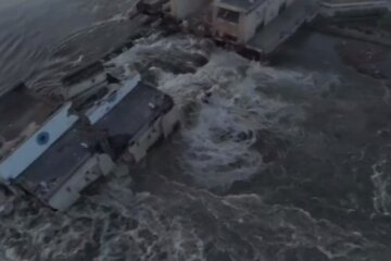 Каховская ГЭС, подрыв