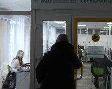 Грошова допомога для пенсіонерів у Полтавській області