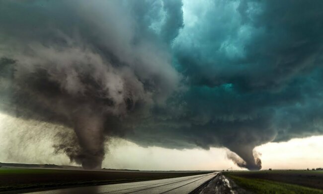 ураганы, смерчи