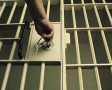 Terali-Besi_Penjara