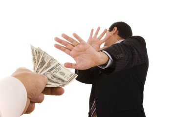 Корупція як хвороба, в ЄС підштовхують Україну до “термінового лікування”