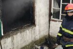 Пожар вспыхнул на Харьковщине, мужчина оказался в огненной ловушке: кадры с места ЧП