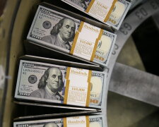 Bureau Of Engraving And Printing Prints New Anti-Counterfeit 100 Dollar Bills