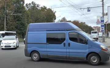 Обмеження руху транспорту на Вінниччині: українцям розкрили, кому не можна буде їздити по дорогах регіону