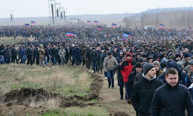 "Перешли к угрозам": боевики "ЛНР" объявили экстренную мобилизацию, начав отлов украинцев