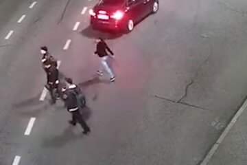 Три мужчины напали на медика в Киеве, видео беспредела: преступникам грозит суровое наказание