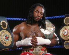 _champion_lennox_lewis_and_his_belts_053678_