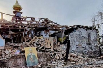 В ночь Пасхи оккупанты уничтожили церковь: фото и детали с места трагедии