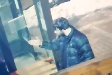 Автовандалы взялись за имущество одесситов: беспредел попал на видео