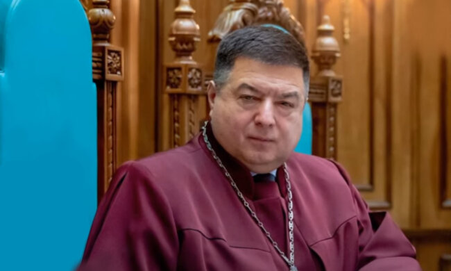 "За українськими мірками, сарай з коритом": особняк голови КСУ Тупицького показали з висоти пташиного польоту, відео