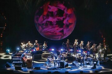 2532352869-r1r1h500w711zc3q100