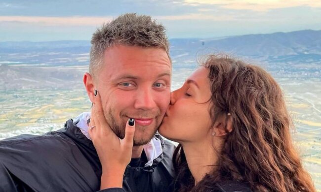 "Холостяк" Заливако засветил необычную тренировку с Анной Богдан: «Случайно накачал не те…»