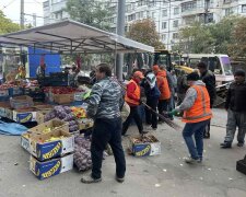 В Одессе сносят рынок уличных торговцев: кадры новой "зачистки"