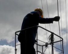 Графики отключения света в Днепропетровской области на 3 апреля