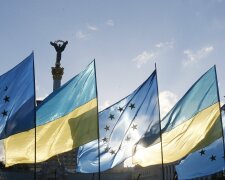 Украина-ЕС флаги
