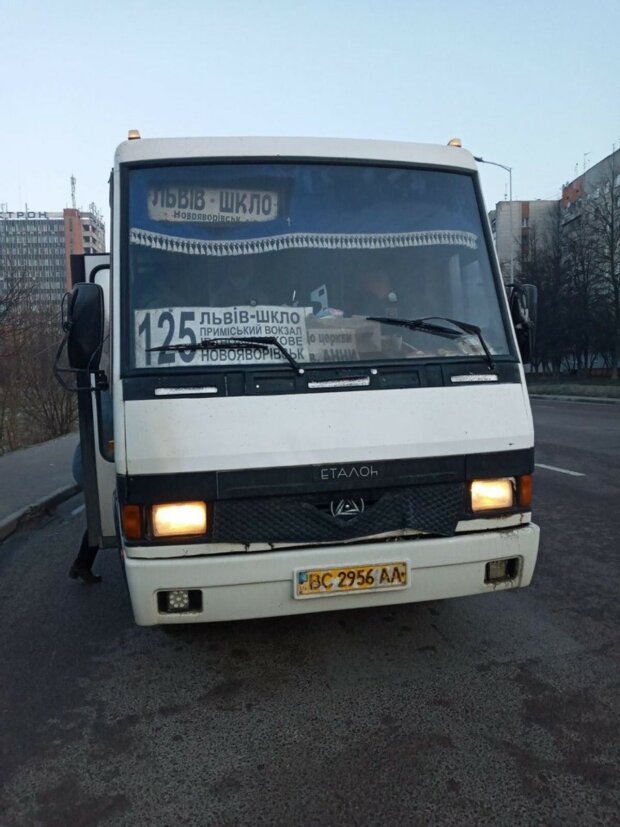 "Чтобы я тебя не видел": неадекватный водитель маршрутки набросился на ветерана АТО, фото