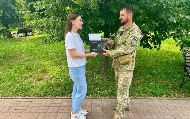 БФ молодіжної ініціативи "Надія" передав тепловізор для військового