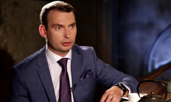 Власть избирательно давит на легальный бизнес, и поддерживает "своих" олигархов - Железняк