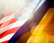 Флаги США и УКраины