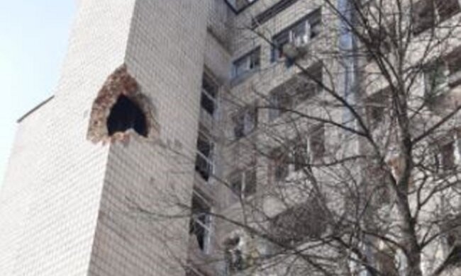 Окупанти обстріляли ще одне місто на Київщині: що відомо про постраждалих