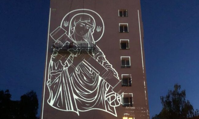 Волонтери Андрій Андрєєв та Іван Лісовий допомогли втілити мистецький проект