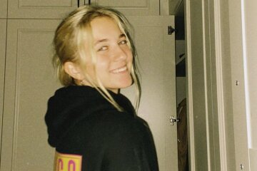 наташа Горова