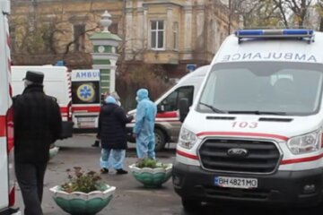 Залишила сина у ванній без нагляду: медики кинули всі сили на порятунок дитини в Харкові