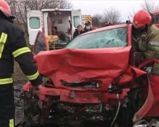 Страшная авария на украинской трассе: жизни подростков оборвались в один миг, кадры трагедии