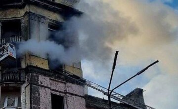 Моторошні наслідки атаки на Київ: шматки ракет падали прямо на житлові будинки