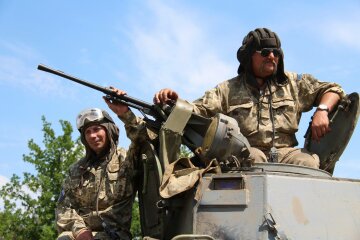 военные