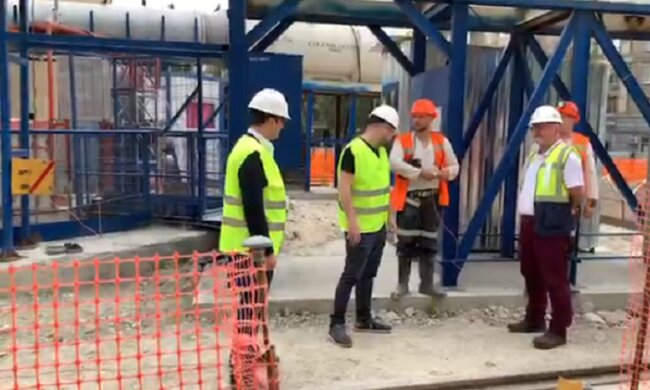 Днепрян предупреждают о взрывах в городе, кадры: в мэрии объяснили ситуацию