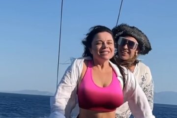 Постарілі Наташа Корольова і Тарзан збентежили видом на річницю весілля: "що за прикид?"