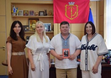 на Подолі презентували «Шість чуттів» Ксени Епель