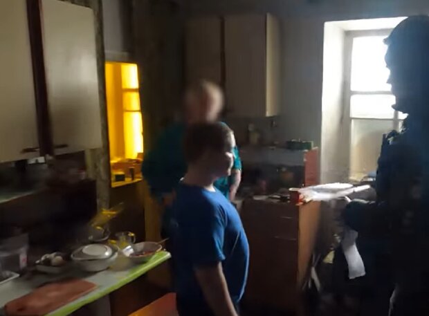 Не хотіли евакуюватися: що тепер буде з маленьким Сашком, якого забрали від опікунів