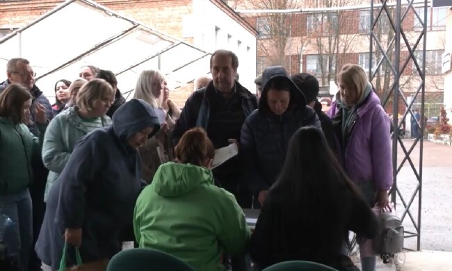 Безкоштовні продукти для ВПО та пенсіонерів у Харківській області