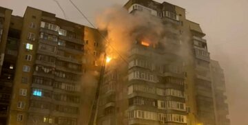 Обугленное тело лежит до сих пор: жуткое видео с места ночного пожара в Харькове появилось в сети