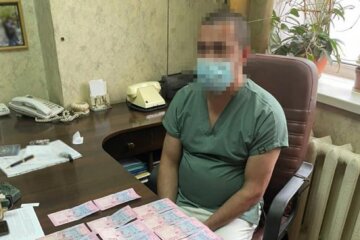Взятка за открытый гроб: в Киеве врачи "наварились" на родственниках женщины, которую погубил ковид