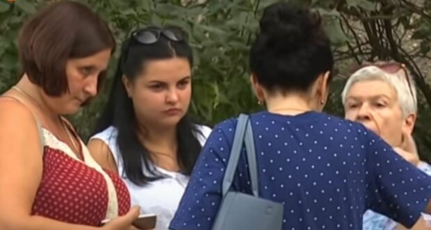 Тысячи банковских карт одесситов будут заблокированы: в чем дело